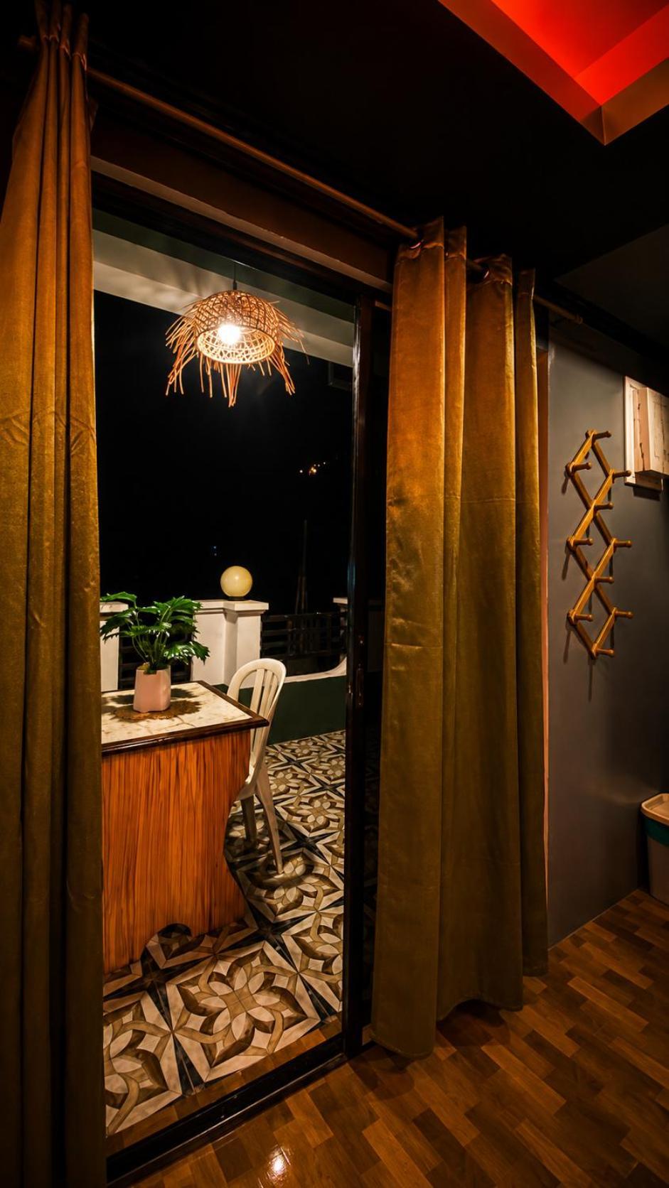 Standard Double or Twin Room Balcony