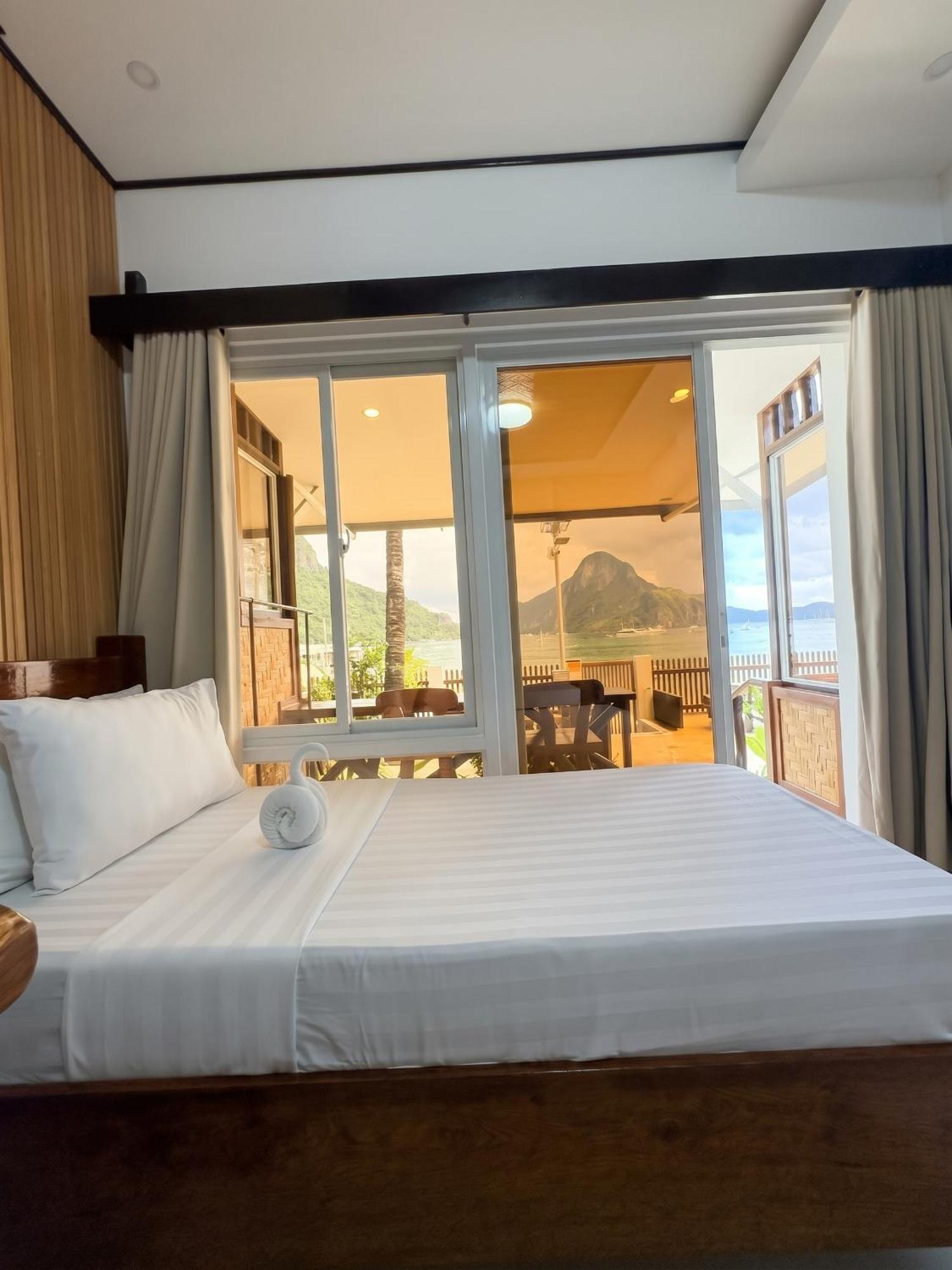 Triple Room Sea View