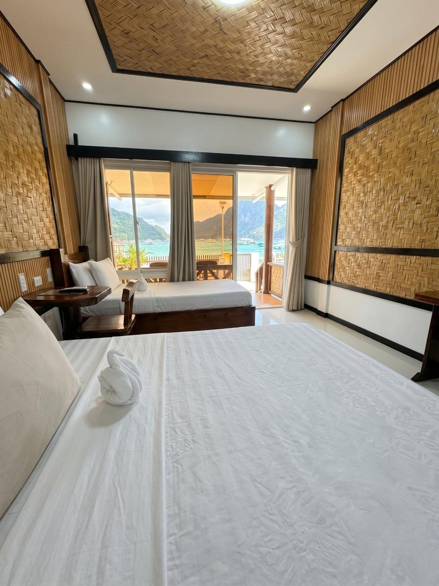 Triple Room Sea View